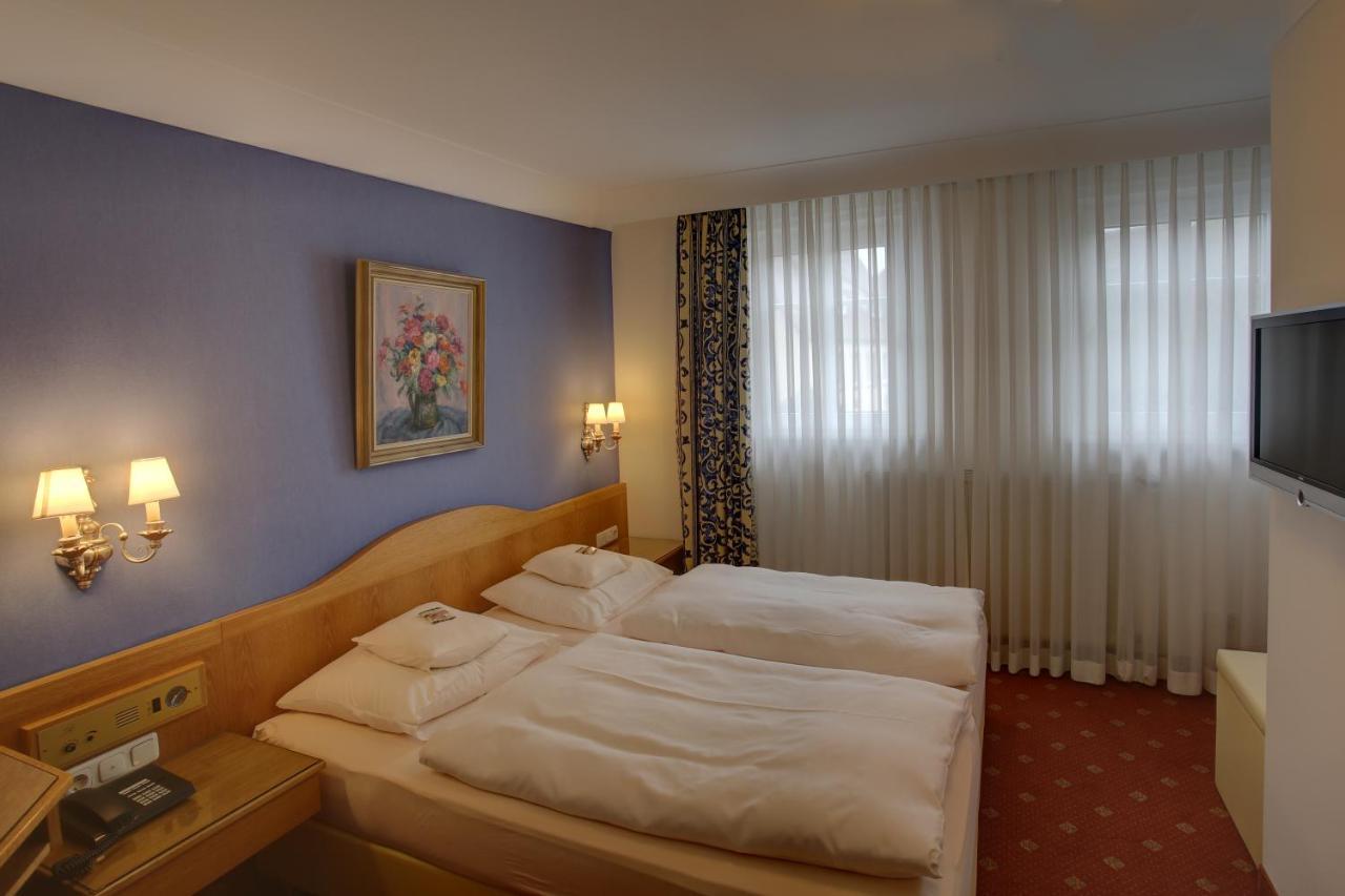 Reichelshofen Hotel Brauereigasthof Landwehr-Braeu מראה חיצוני תמונה