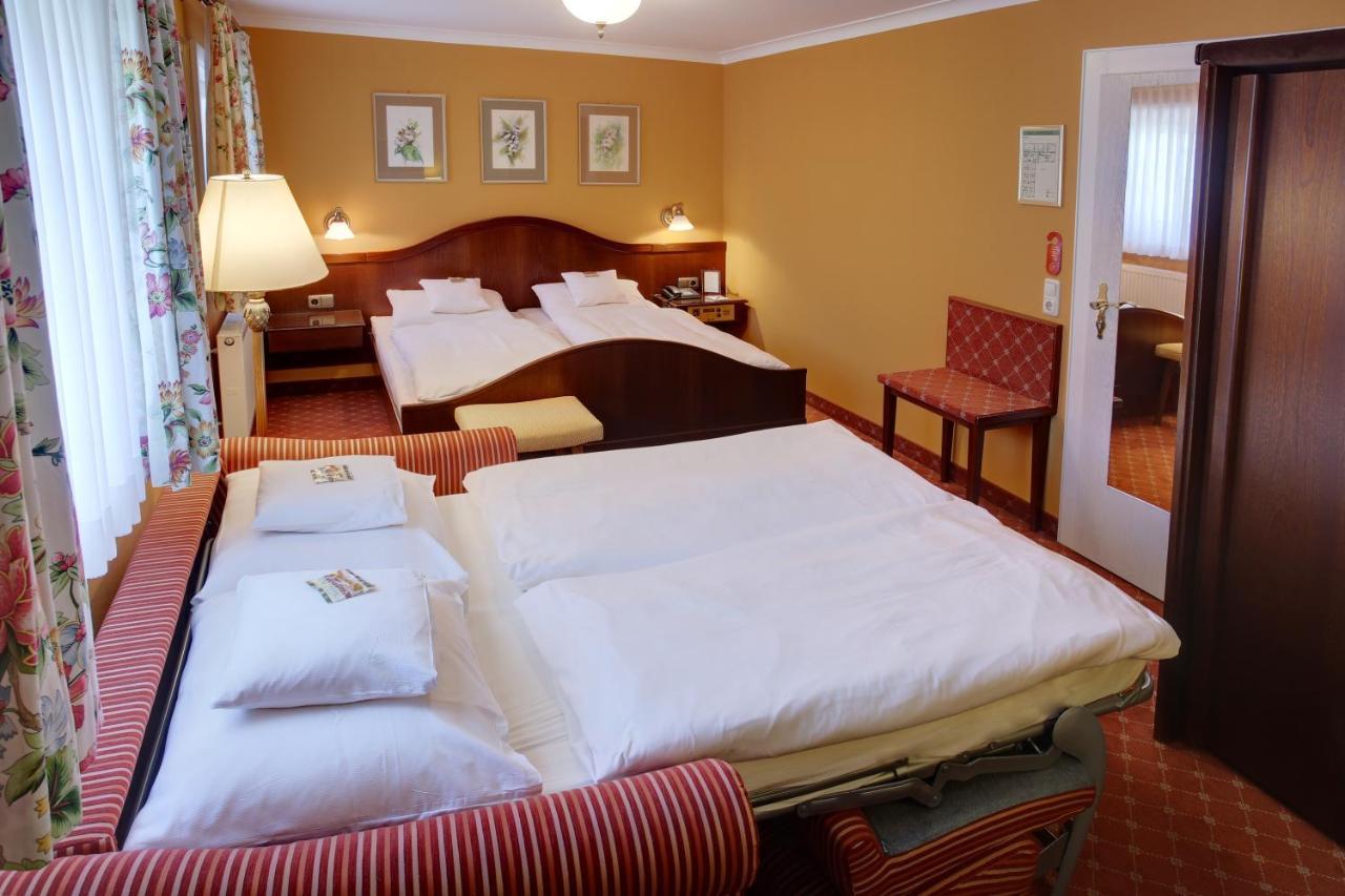 Reichelshofen Hotel Brauereigasthof Landwehr-Braeu מראה חיצוני תמונה