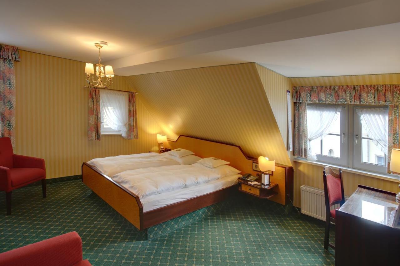 Reichelshofen Hotel Brauereigasthof Landwehr-Braeu מראה חיצוני תמונה