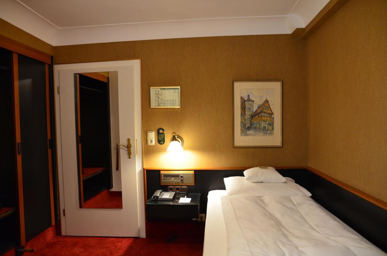 Reichelshofen Hotel Brauereigasthof Landwehr-Braeu מראה חיצוני תמונה