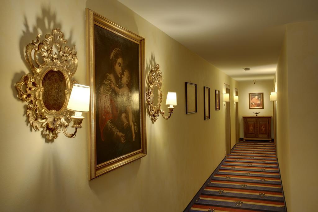 Reichelshofen Hotel Brauereigasthof Landwehr-Braeu מראה חיצוני תמונה