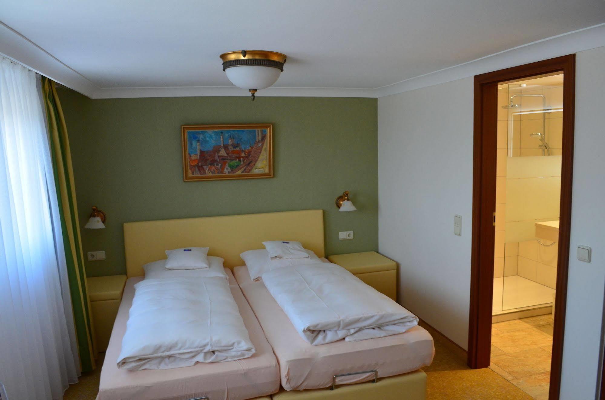 Reichelshofen Hotel Brauereigasthof Landwehr-Braeu מראה חיצוני תמונה