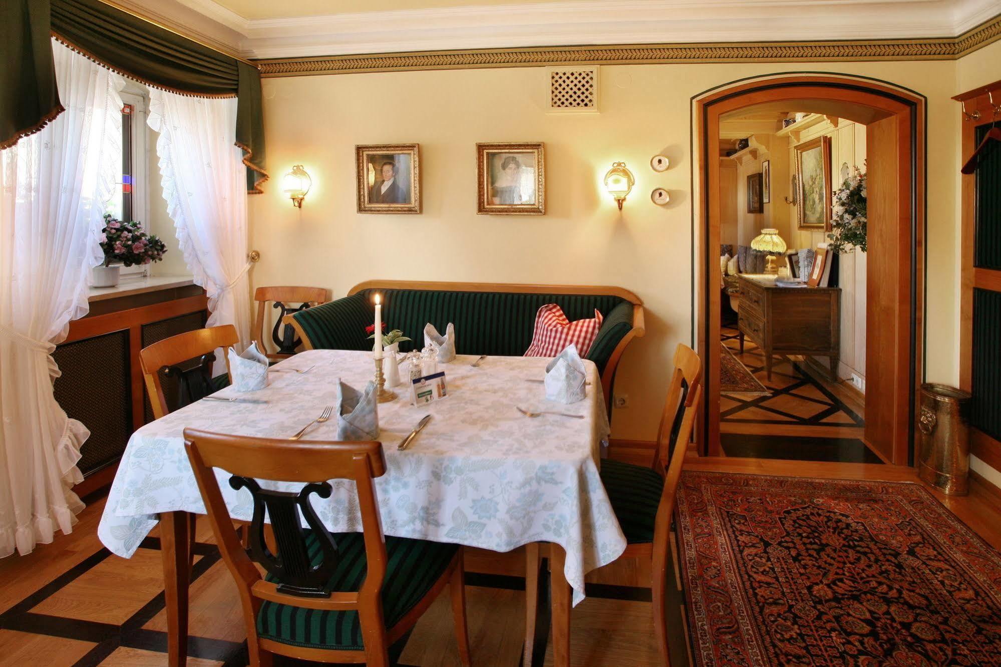 Reichelshofen Hotel Brauereigasthof Landwehr-Braeu מראה חיצוני תמונה